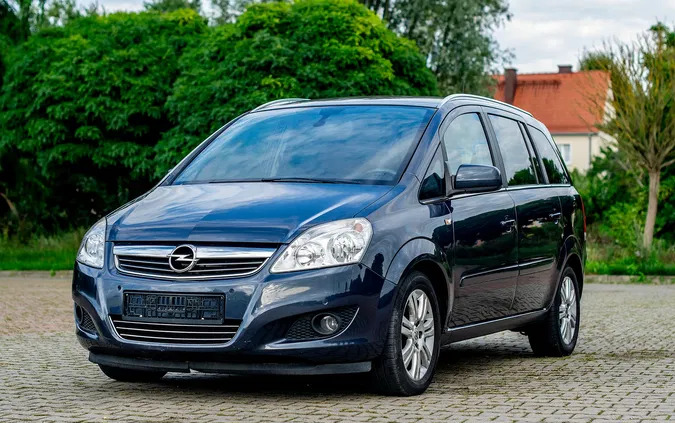 samochody osobowe Opel Zafira cena 20900 przebieg: 186700, rok produkcji 2010 z Elbląg